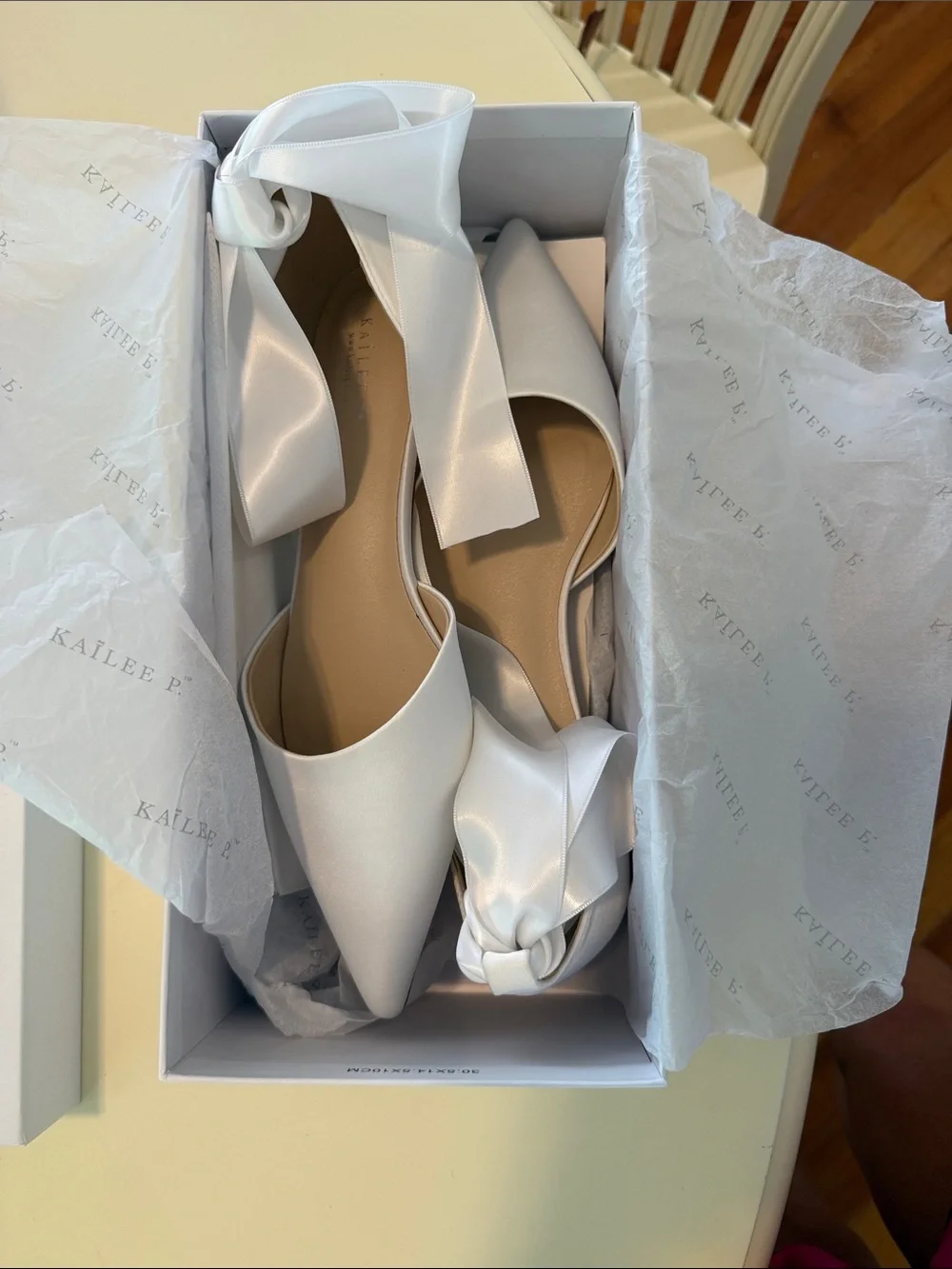 Kailee P Women’s Ribbon Tie Flats
